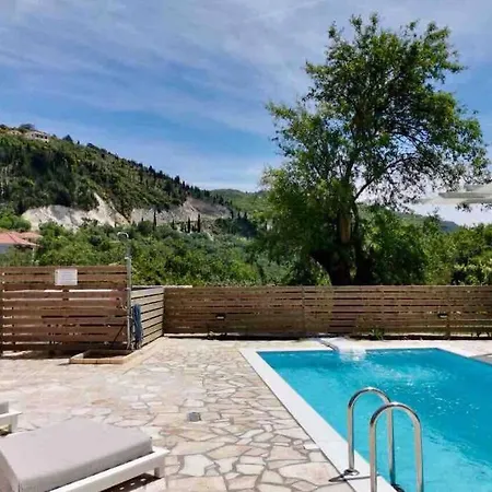 Sea Breeze - N.1 With Private Pool Apartmán Kalamítsi