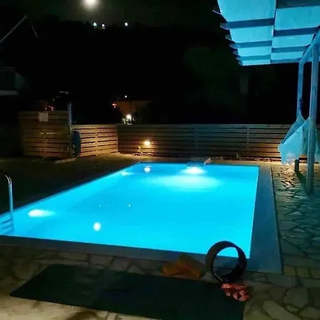 Apartment Sea Breeze - N.1 With Private Pool Kalamitsi (Lefkada)